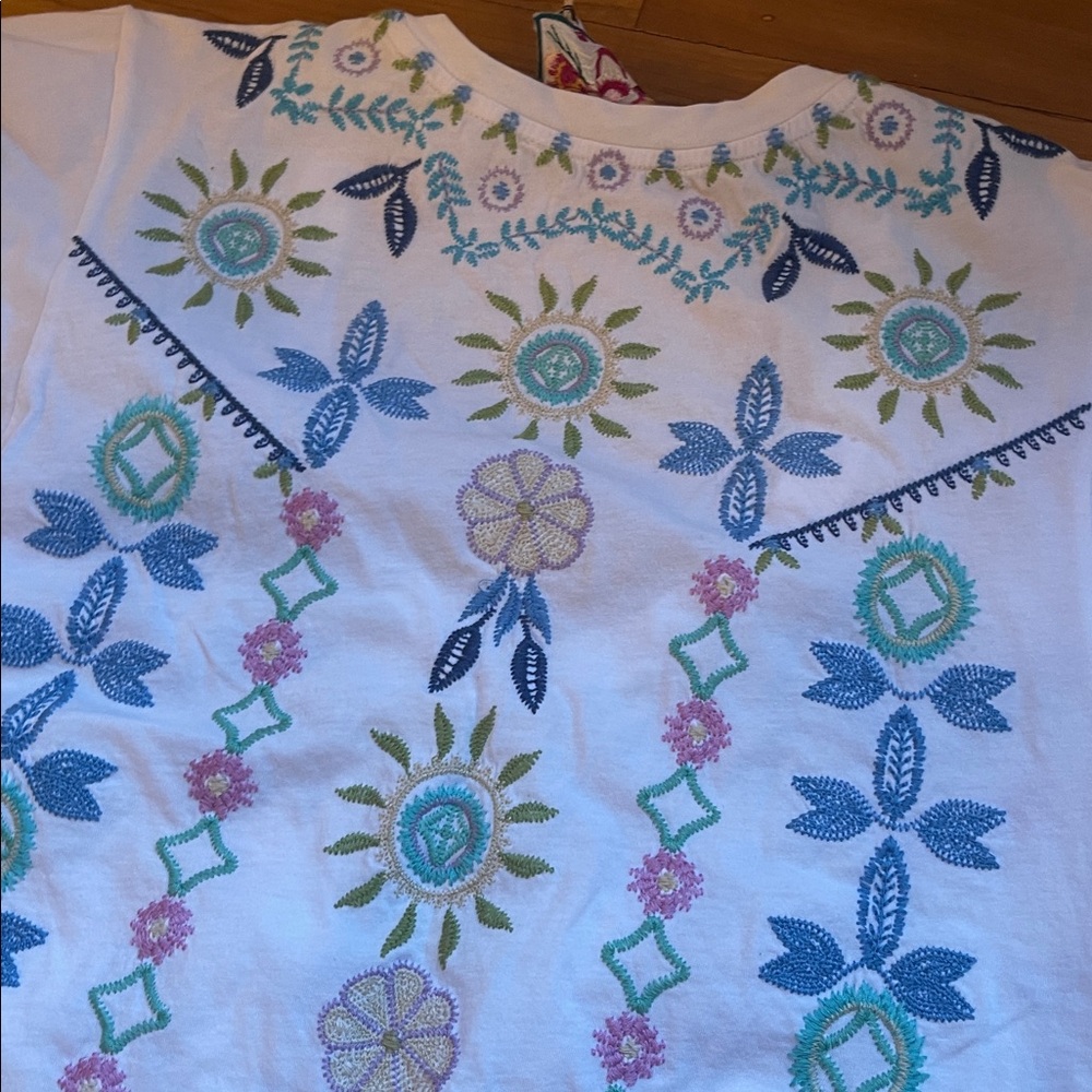 Johnny Was Oriel Flutter Sleeve Top - Picture 6 of 6